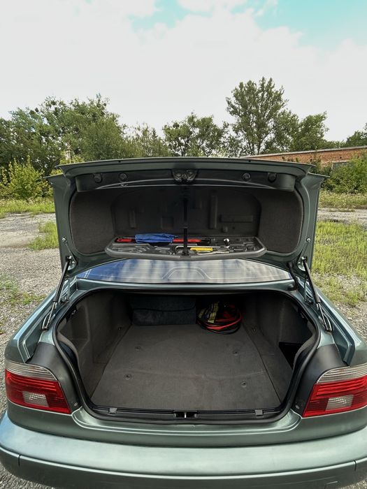 Продам BMW e39 FL