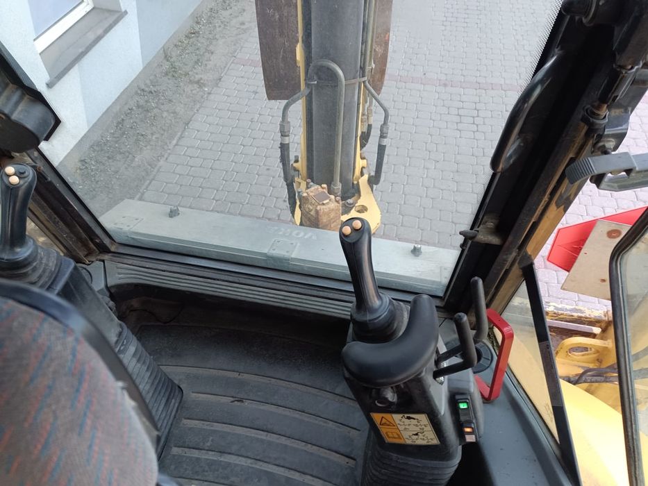 Koparko-ładowarka NEW HOLLAND LB115B