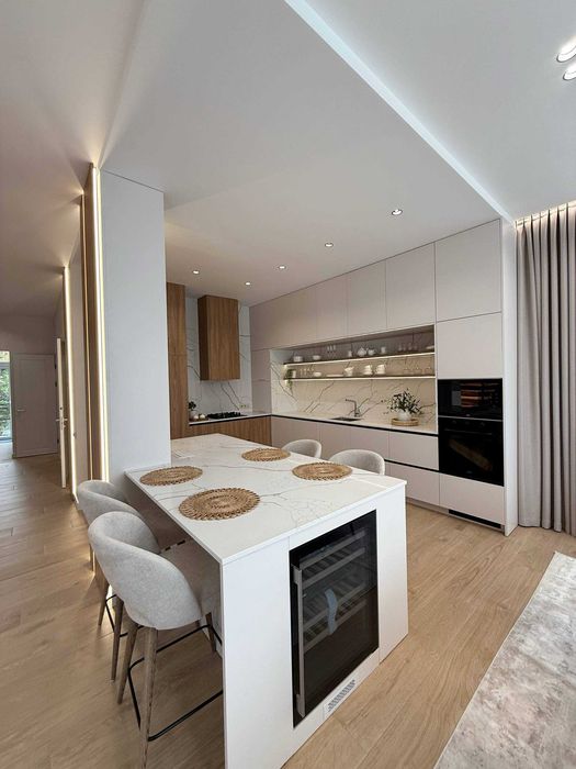 Будинок ЛЮКС з дизайнерським ремонтом 225м на 9,5 сотках, Ходосівка