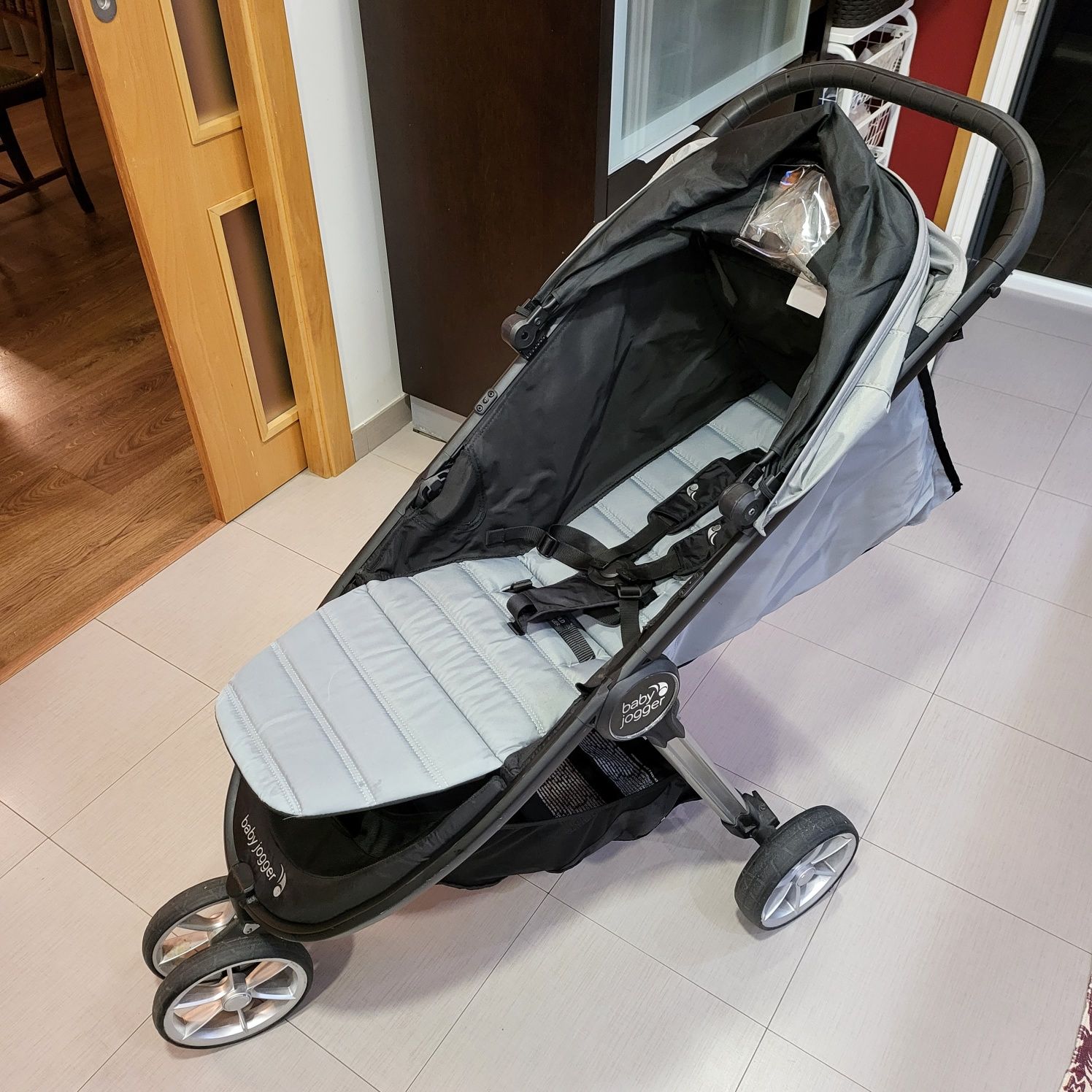 Carro de passeio Baby jogger City mini 2 - COMO NOVO