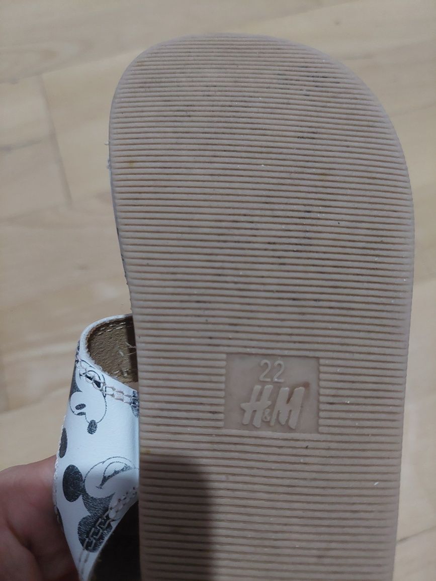 Sandały sandałki dla dziewczynki na lato rozmiar 22 firma H&M