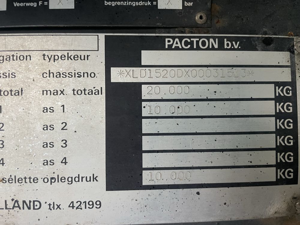 Напівпричіп контейнеровоз PAKTON 1520 D