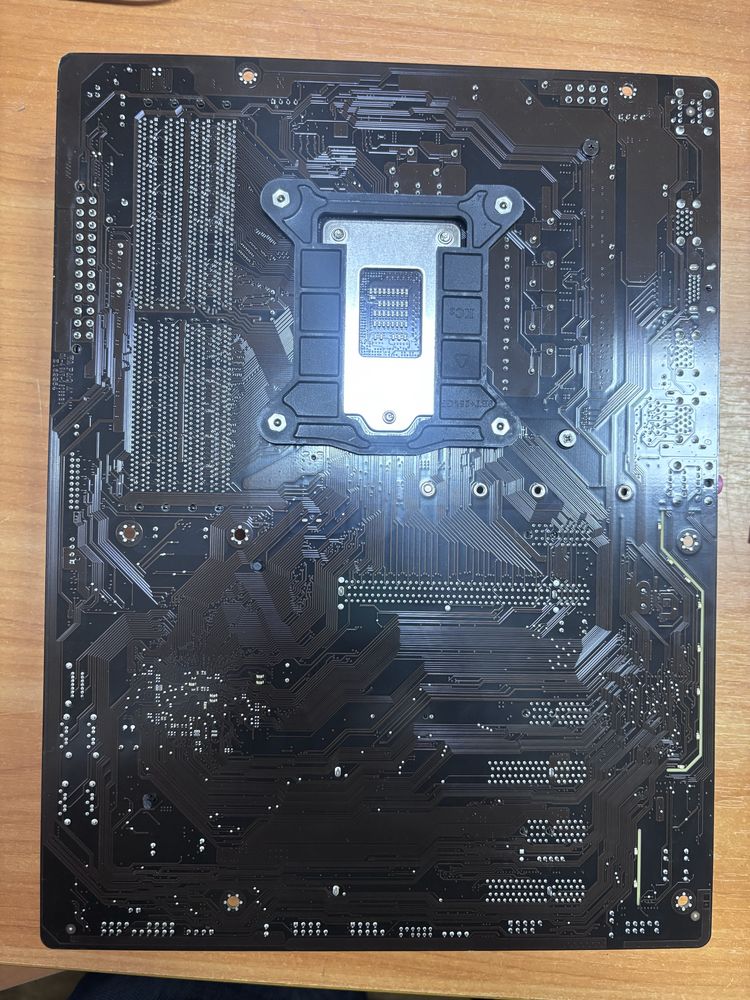 мат. плата Gigabyte Z390D+ процесор Pentium GoldG5400 3,7GHz+DDR4 8Gb