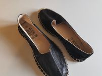 Buty damskie koloru czarnego, espadryle, rozmiar 40