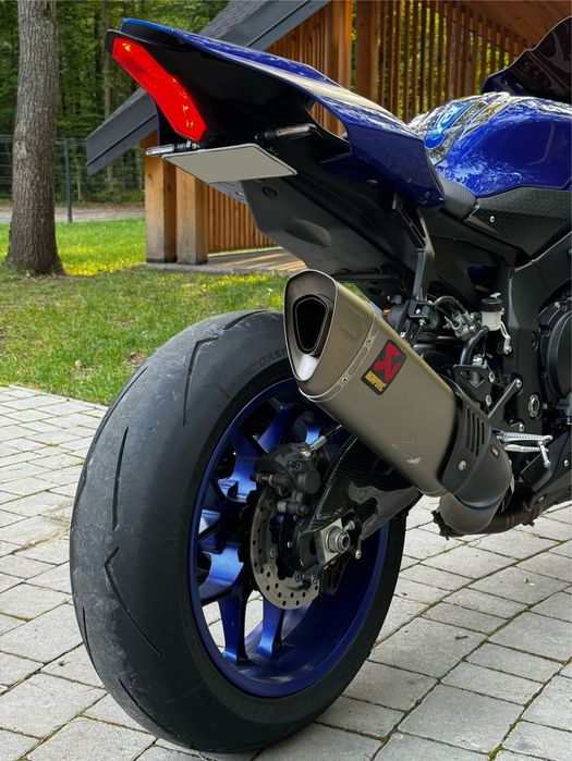 Yamaha YZF-R1 2019 року Akrapovic