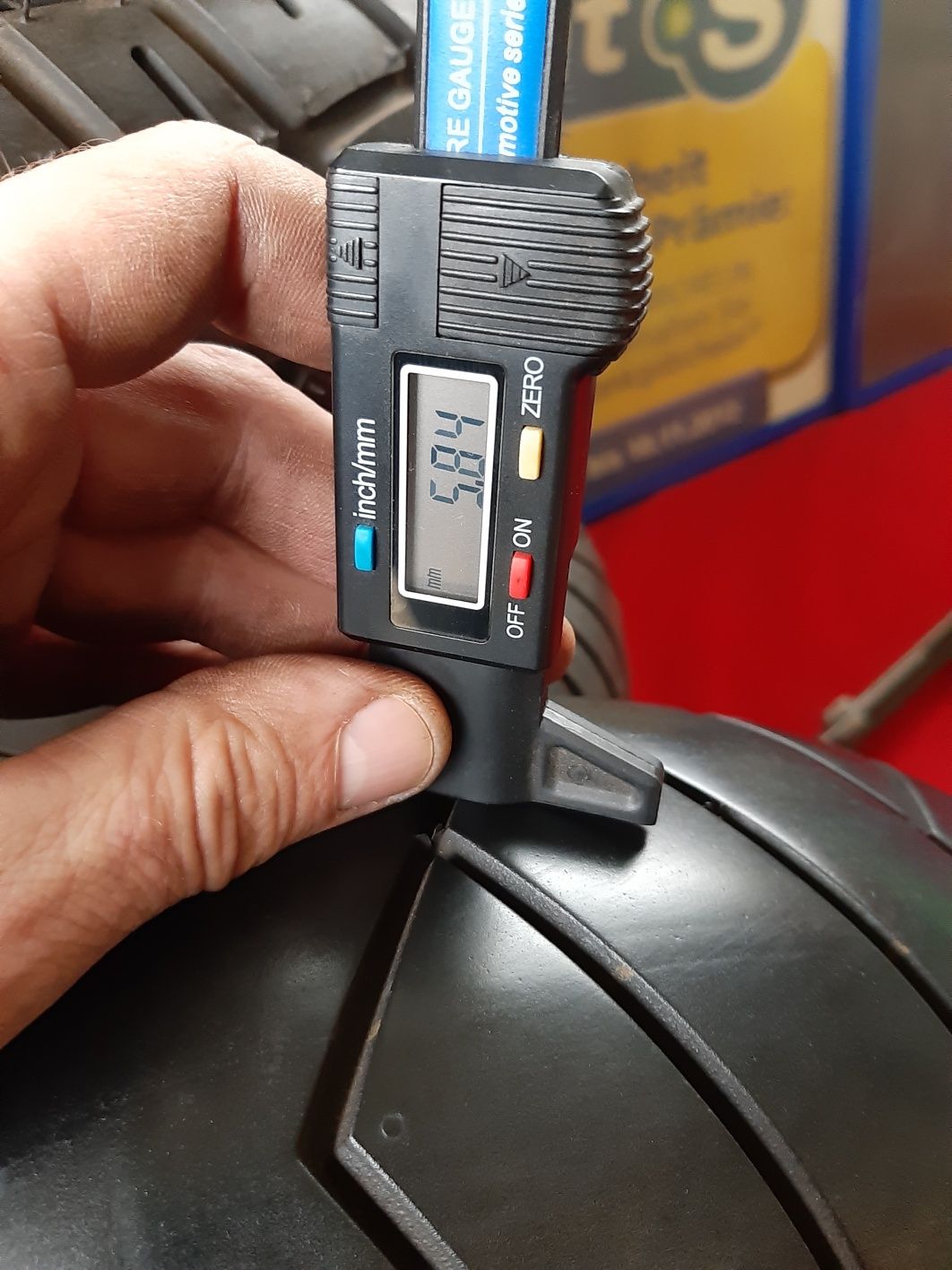 Шины на скутер 120/70 - 12 + 130/70 - 12 Vee Rubber из Германии