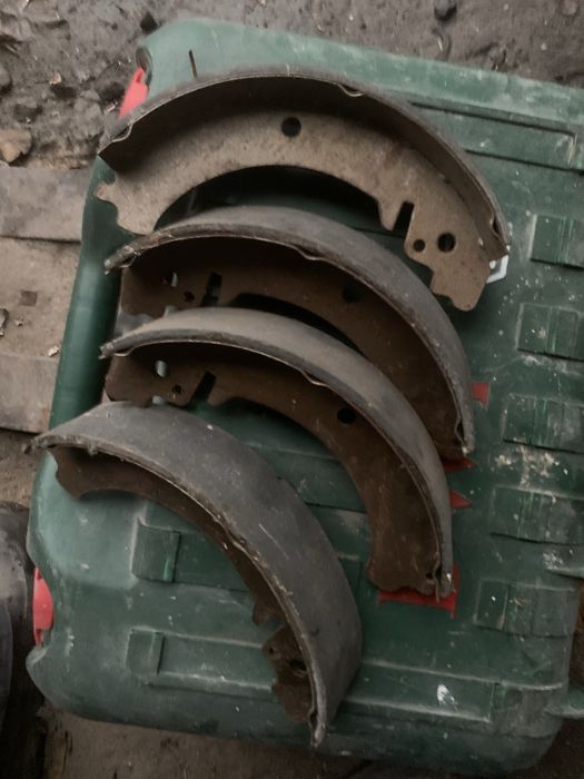 Задні тормозні колодки Нові. ваз 2101 2103 2104 2106 2107