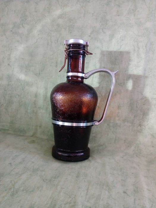 szklana butla 2,5l  z korkiem