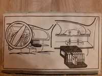 Samochodowy ,turystyczny pojemnik na kasety PRL