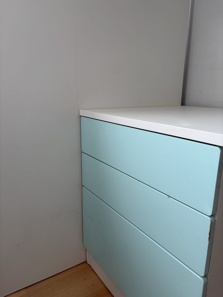 Łóżko piętrowe z biurkiem i szafą IKEA SMASTAD