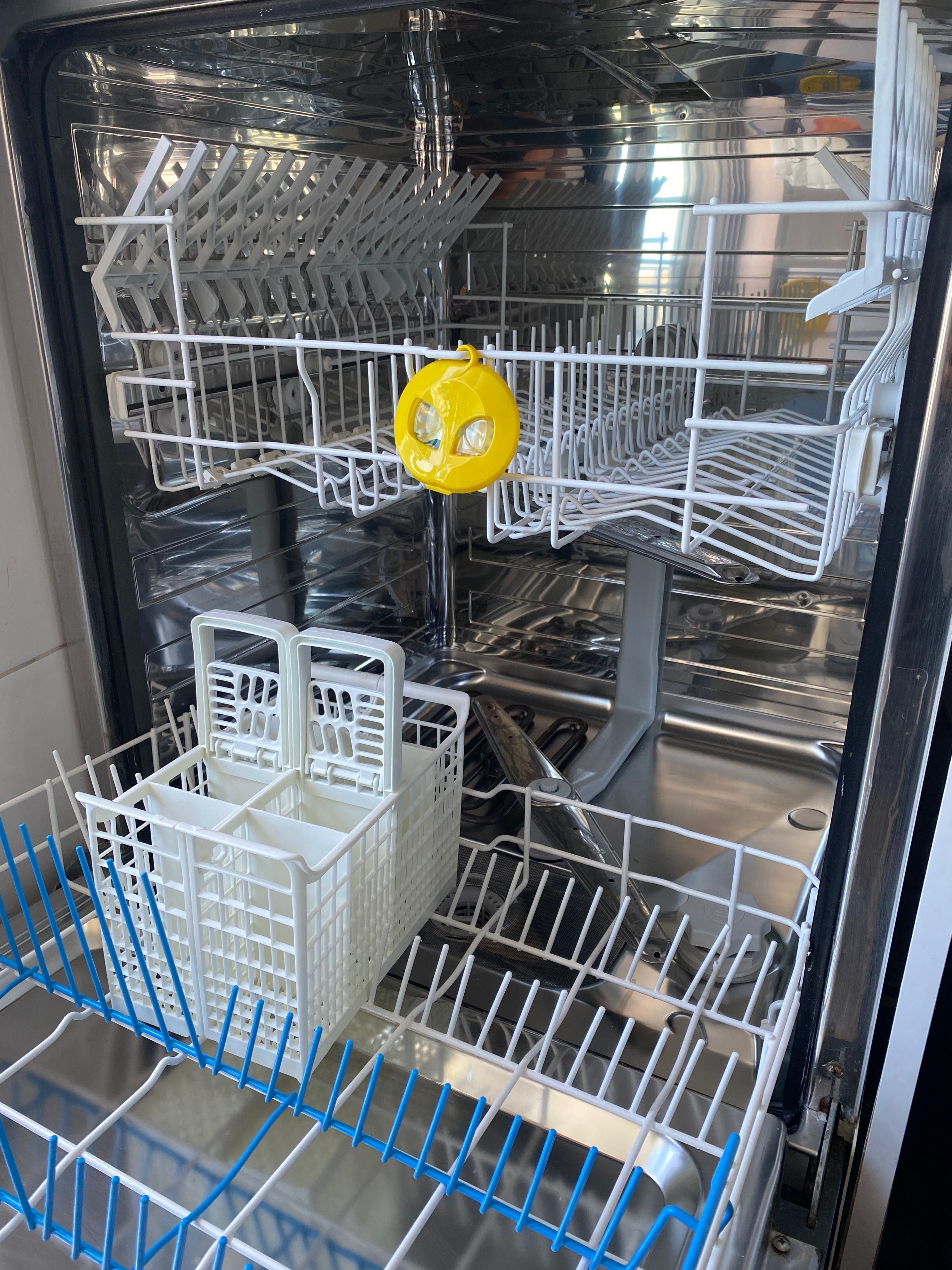 Maquina de lavar loiças como nova