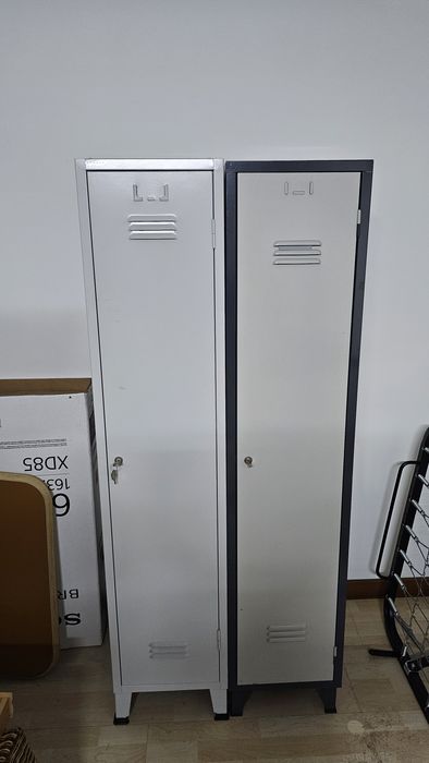 Cacifo/armário metálico