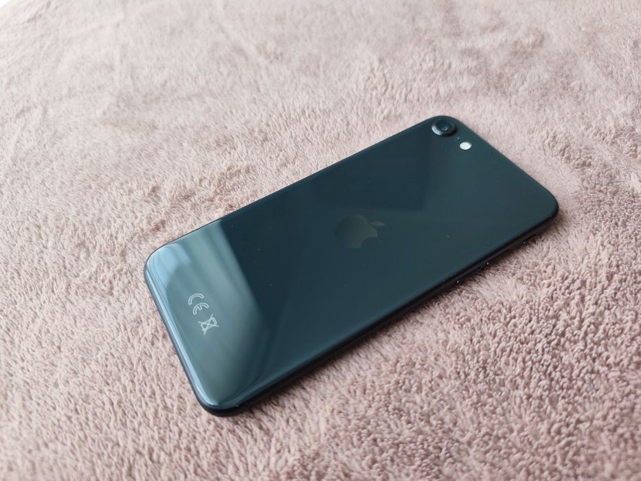 iPhone SE gen 2 (2020) 64GB