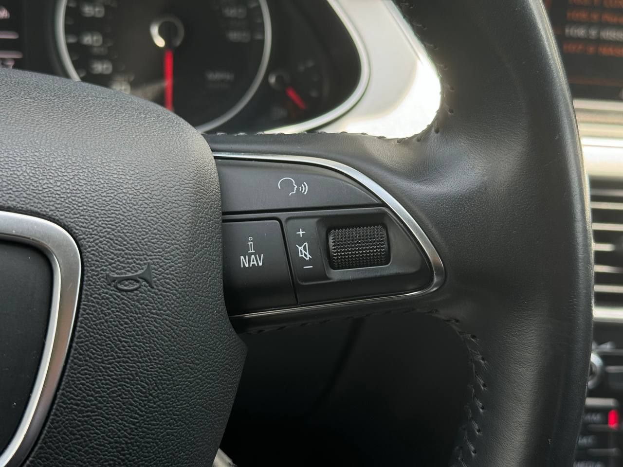 Audi А4 2015року, 2.0 бензин, автомат, передній привід, 198т.км.