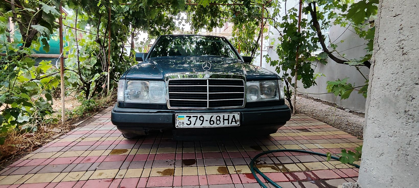 Mercedes-Benz 124