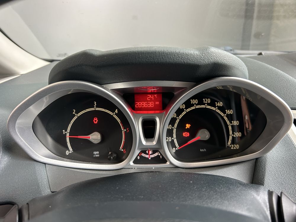 Ford Fiesta 1.4 tdci Titanium de 2010