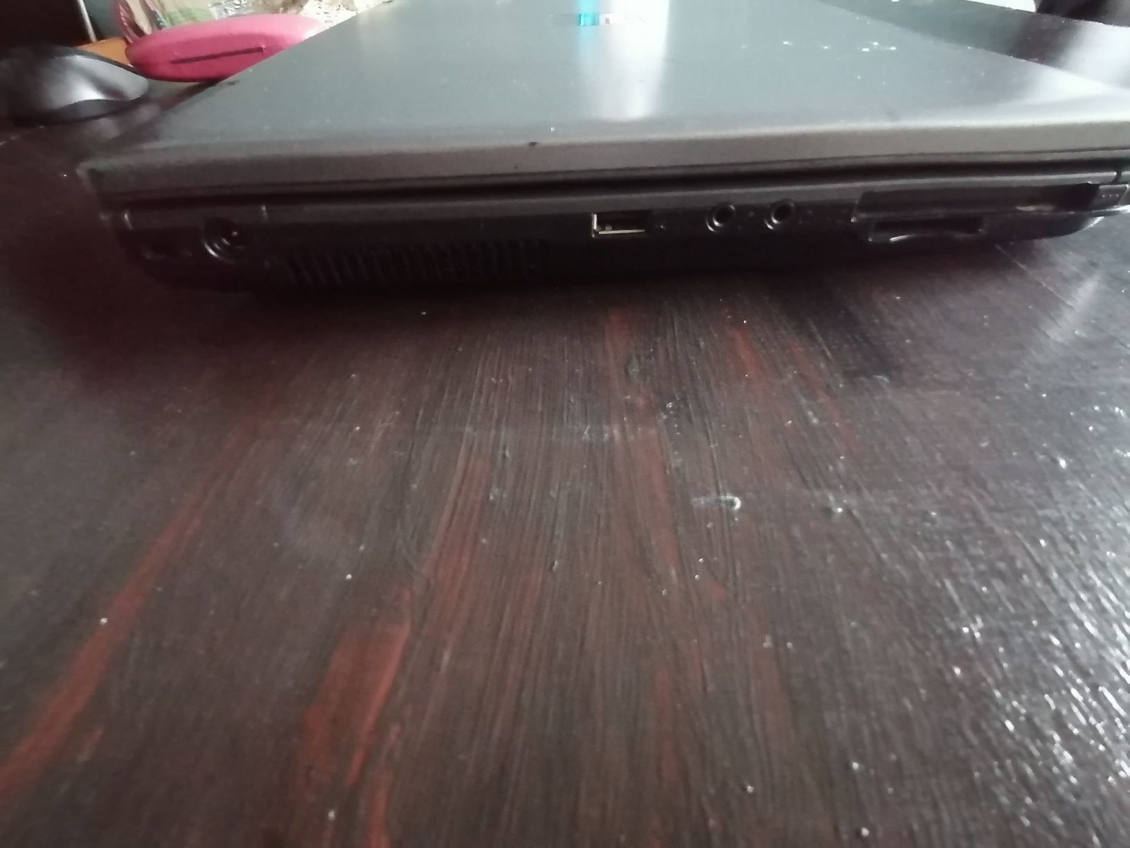 Laptop Fujitsu Espiro Mobile v5505