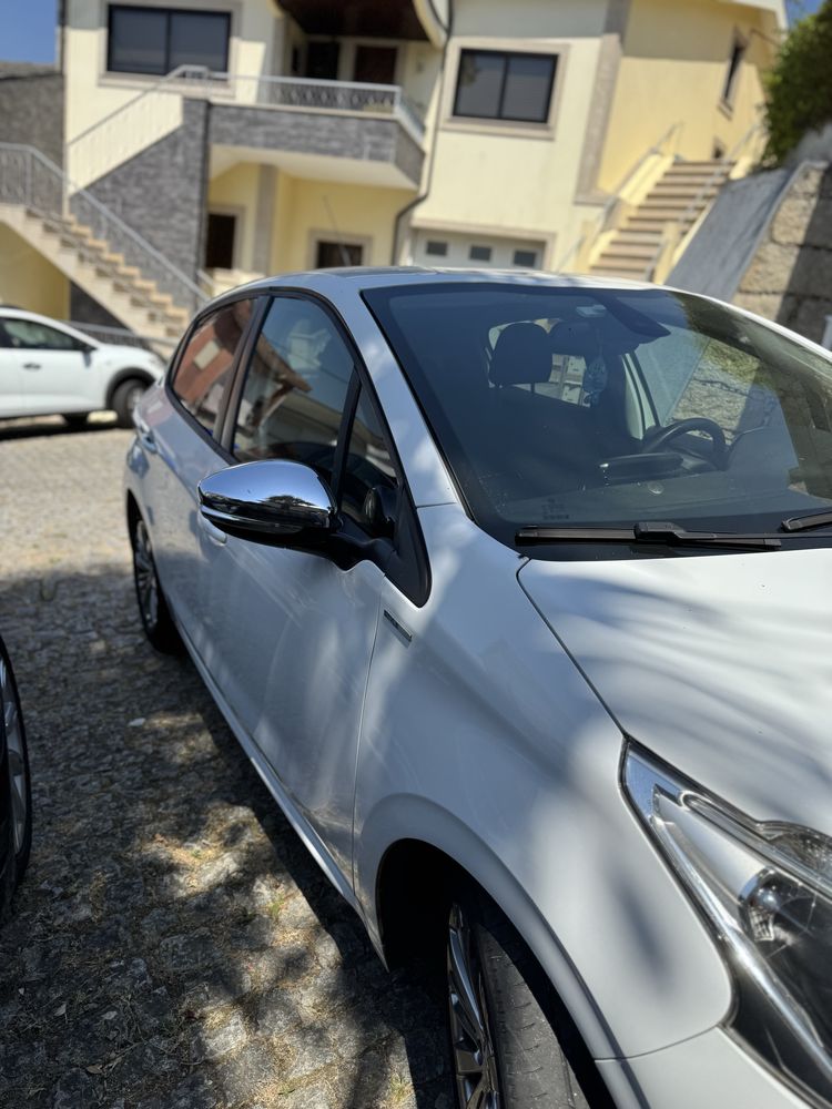 Peugeot 208 1.6 BlueHDi Style