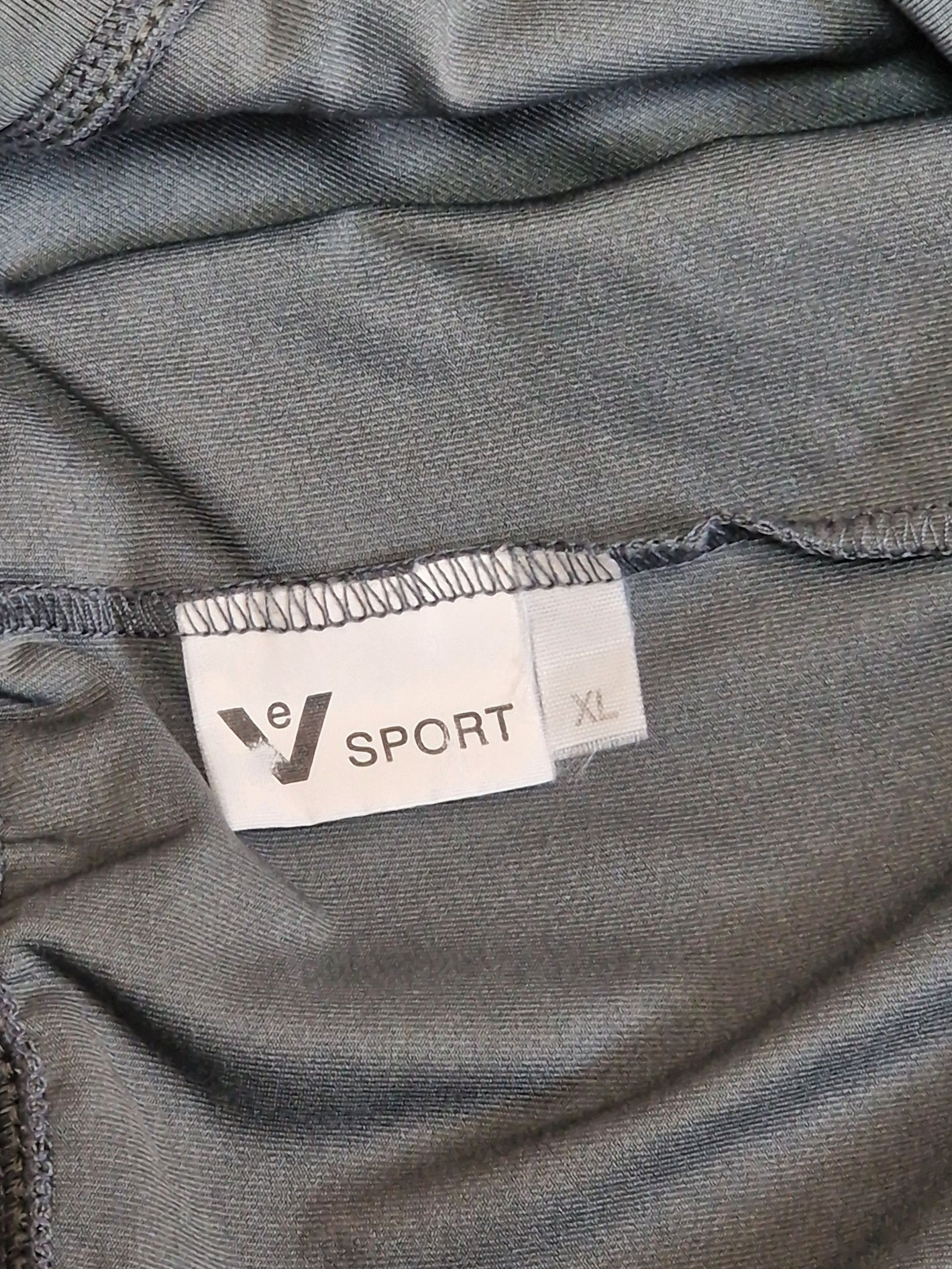 Saia-calção VSPORT. Tamanho XL