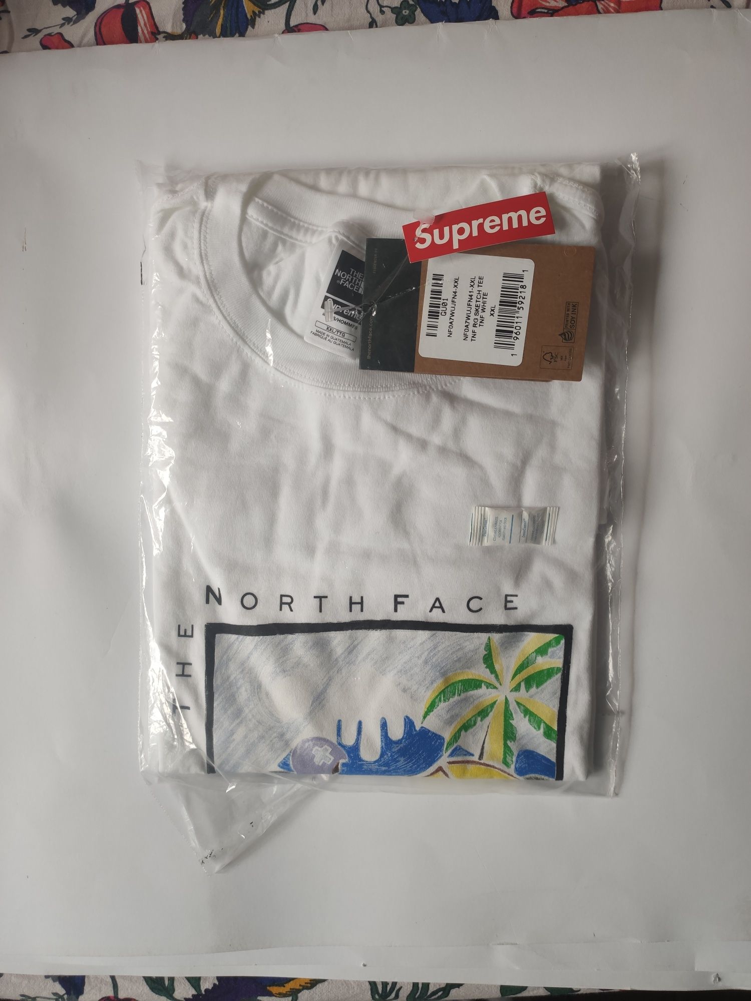 Supreme The North Face Sketch tee