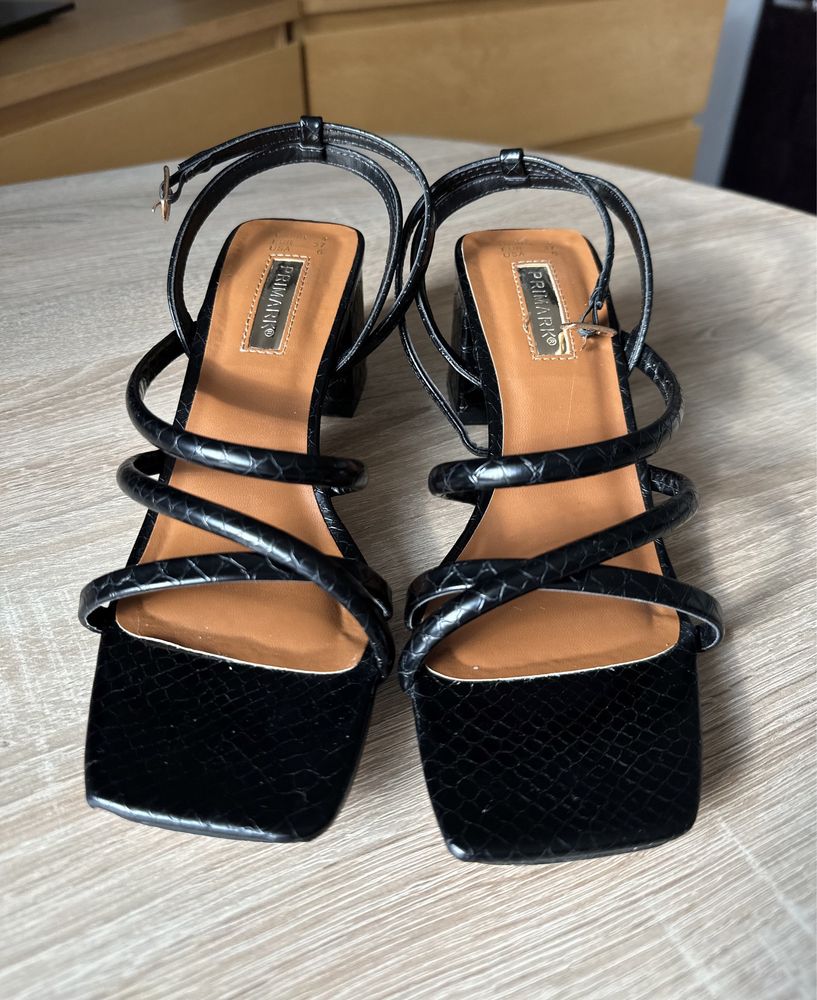 Sandały na obcasie Primark 37 rozmiar