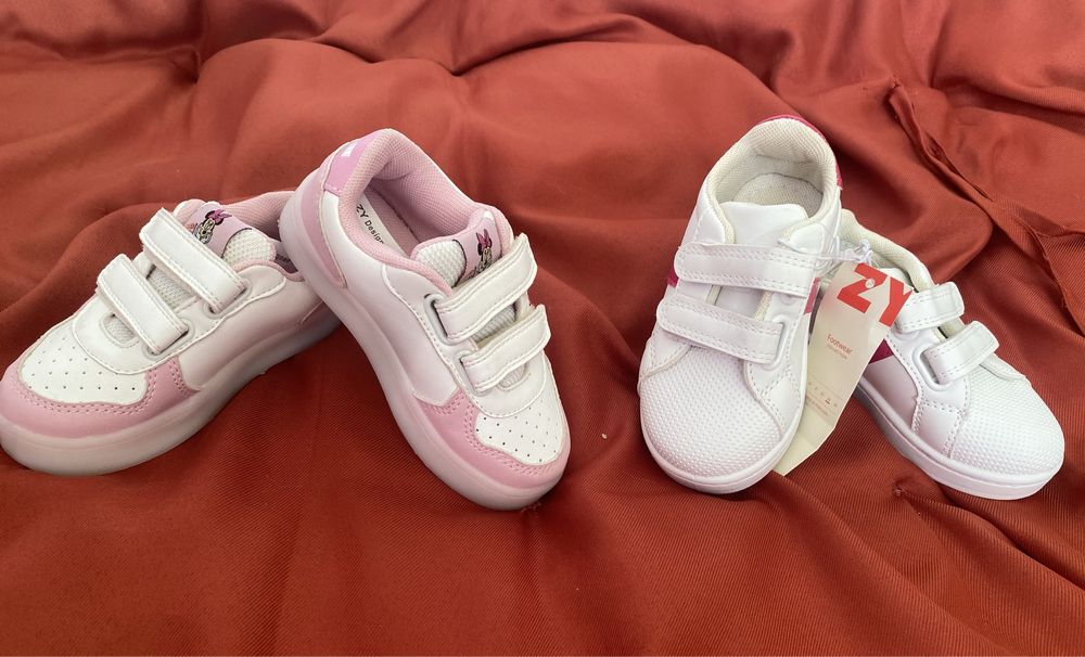 Tenis novos menina Minnie 23