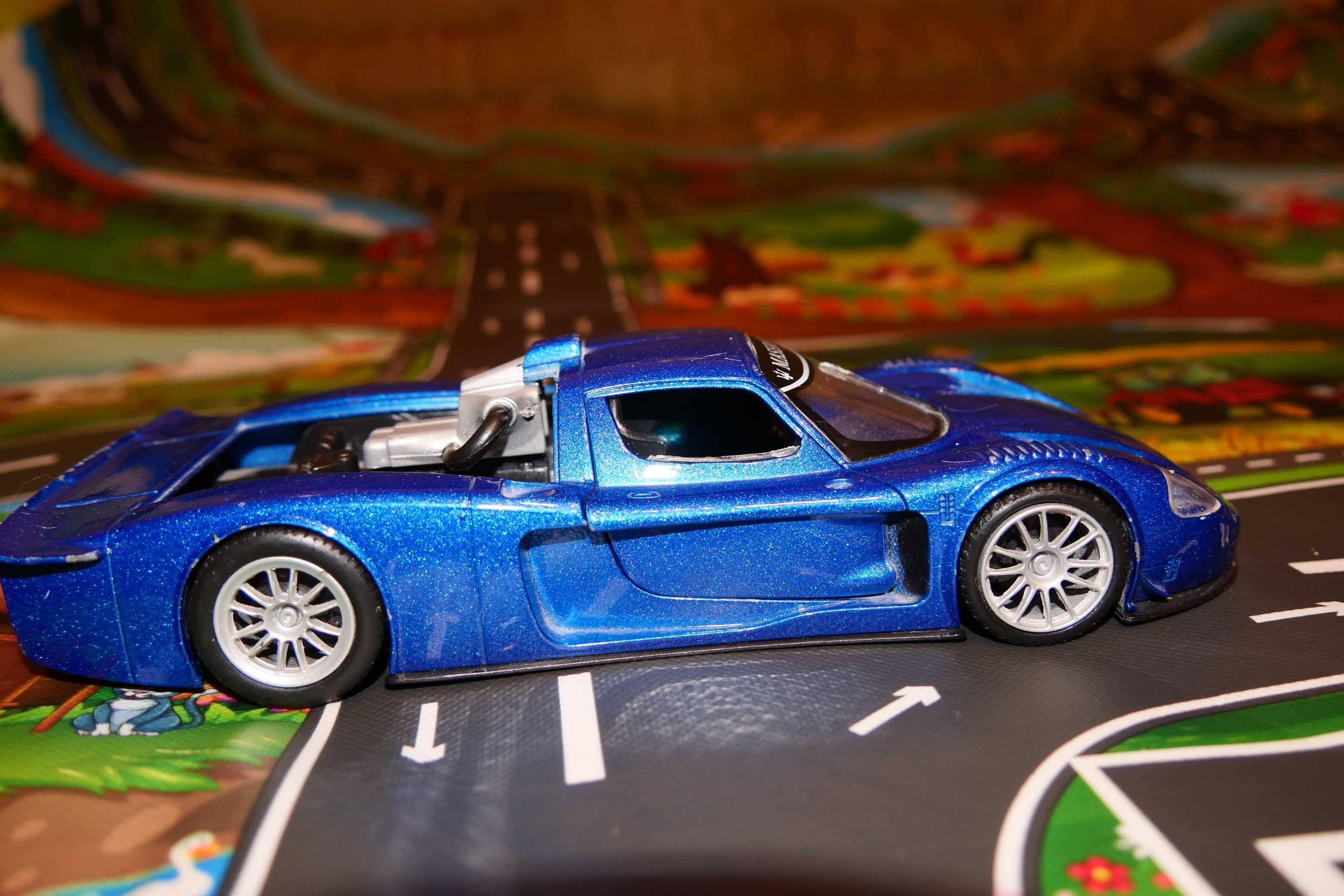 Maserati MC 12 GT 1 1:24 auto model kolekcjonerski niebieski metallic