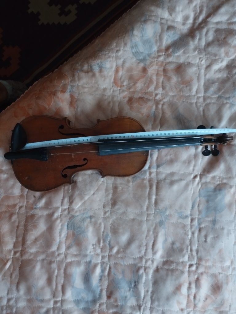 Продається стара скрипка