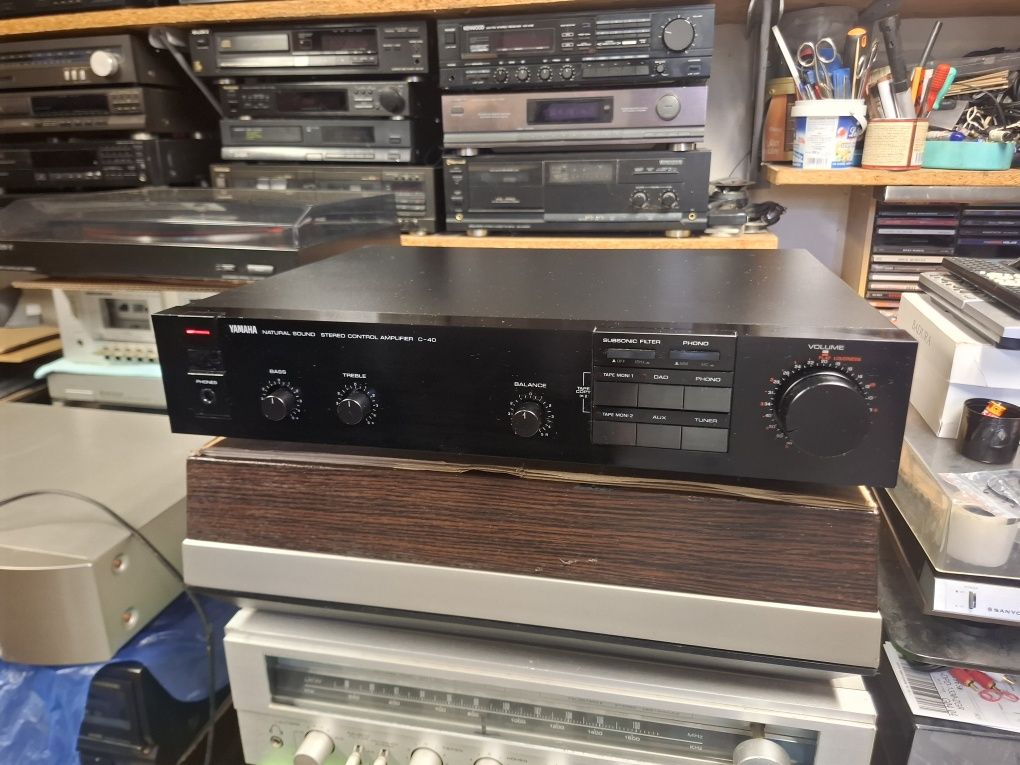 Przedwzmacniacz Yamaha C-40