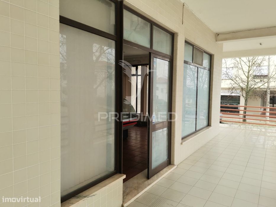 Loja de Excelente Visibilidade em  Torres Novas