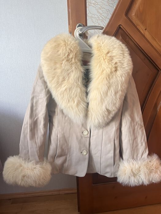 Куртка з шкіри лайки, хутро песець