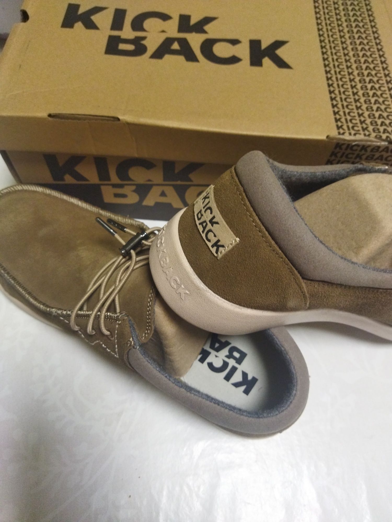 Чоловічі KICKBACK HAVEN 45,5о