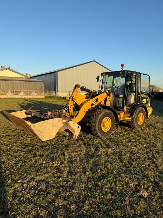 Ładowarka kołowa Caterpillar CAT 906H - 8lat w moim posaidaniu.