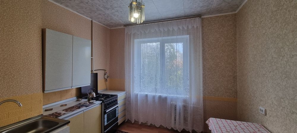 Оренда однокімнатної квартири . Другий поверх . Вікна на Миколаїв .