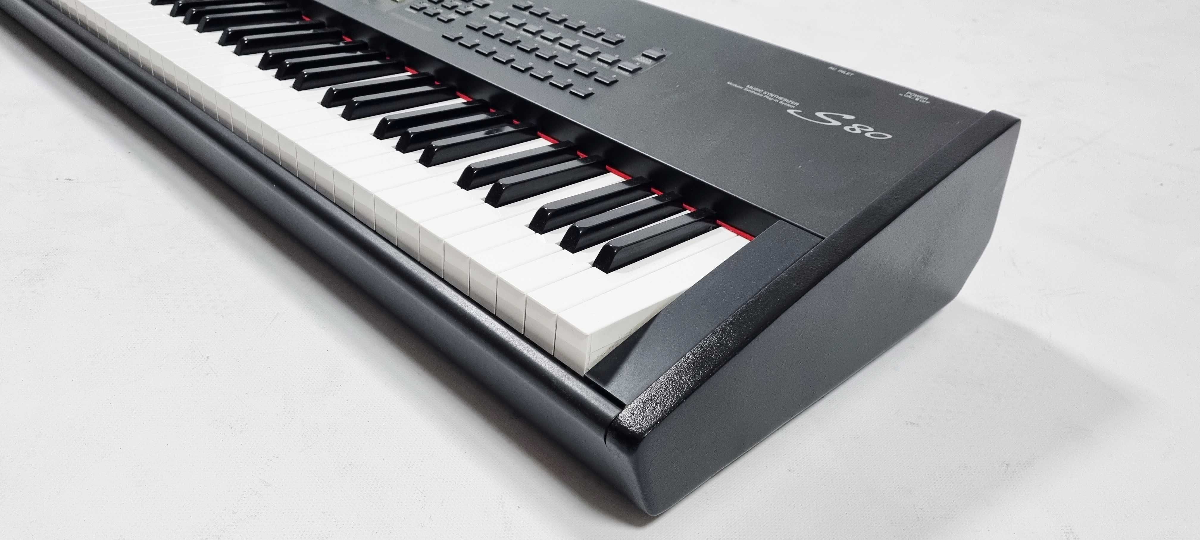 Syntezator Yamaha S80 - klawiatura ważona dynamiczna  88 klawiszy