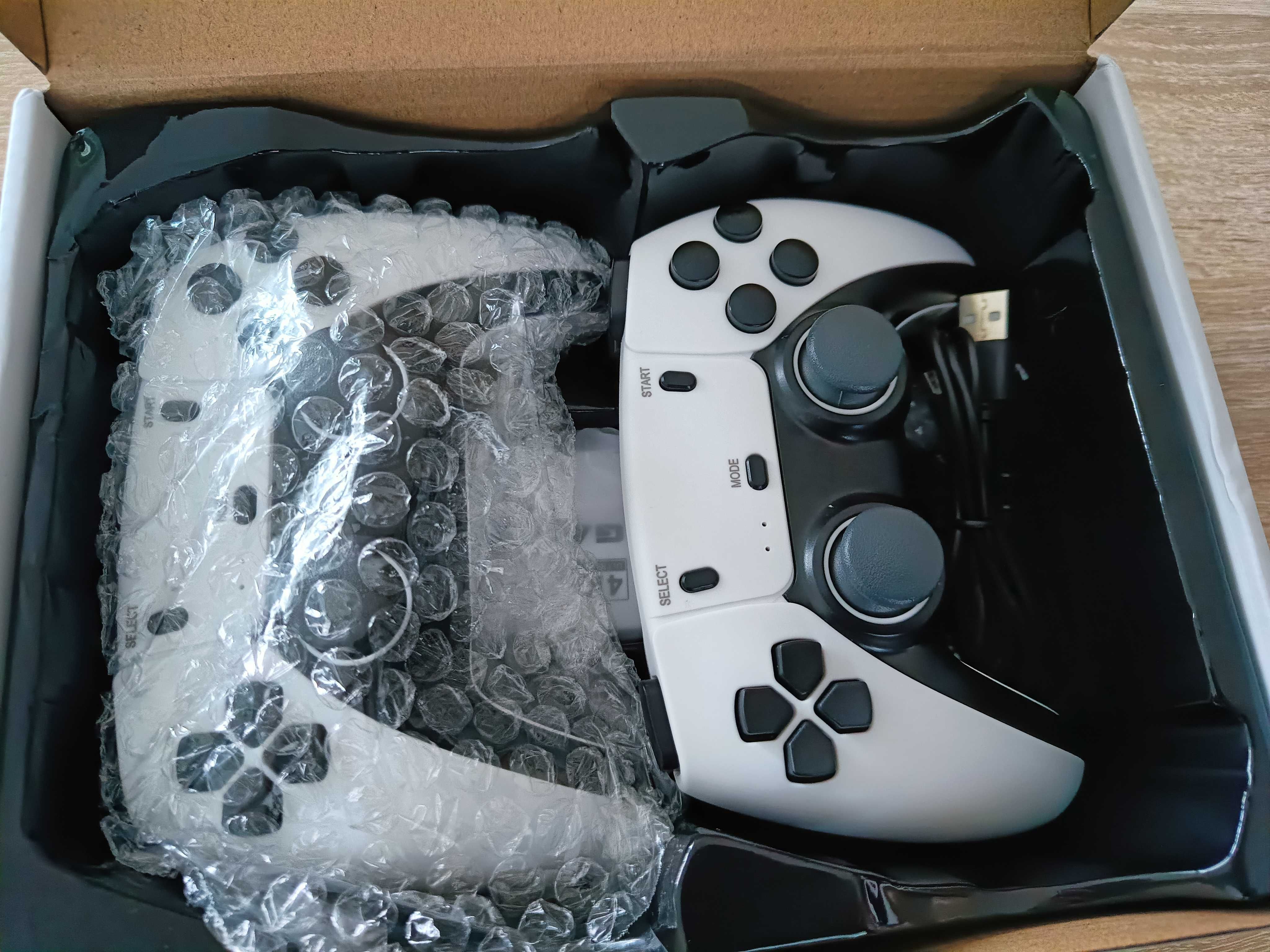 Gra TV Retro Konsola Game Stick dwa pady 64 GB 20 000 gier