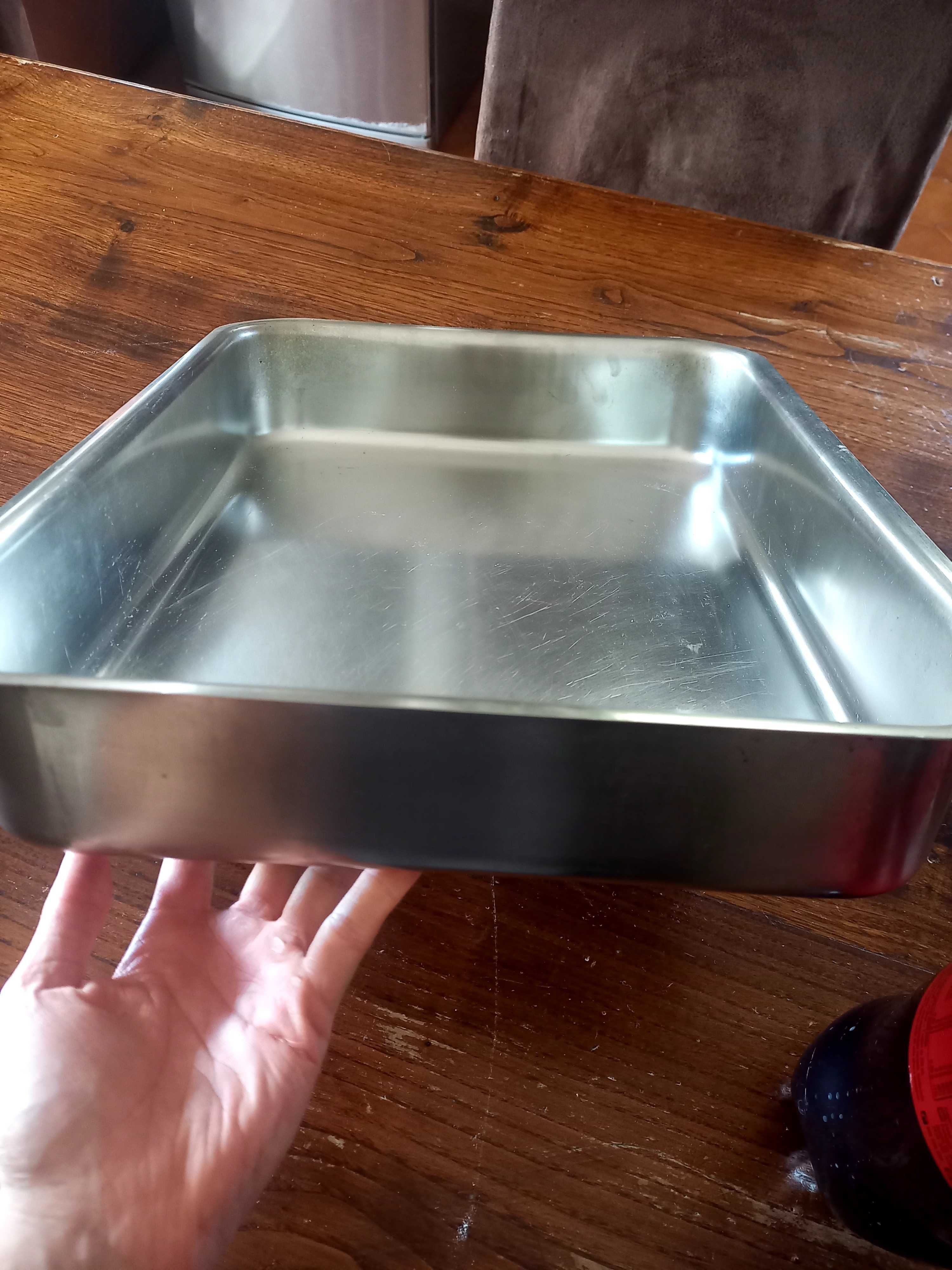 Assadeira em inox 43,5x33,5x7,5cm
