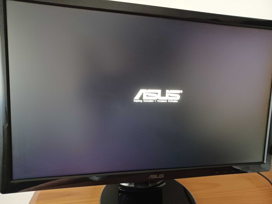 Monitor Asus 21,5"