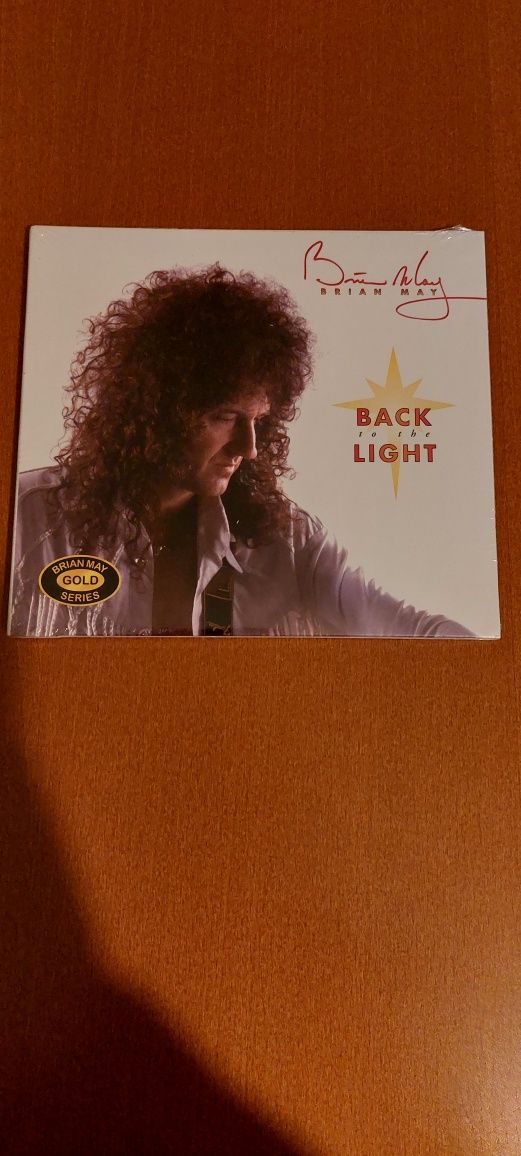 Brian MAY >Back to the Light< rem.2021