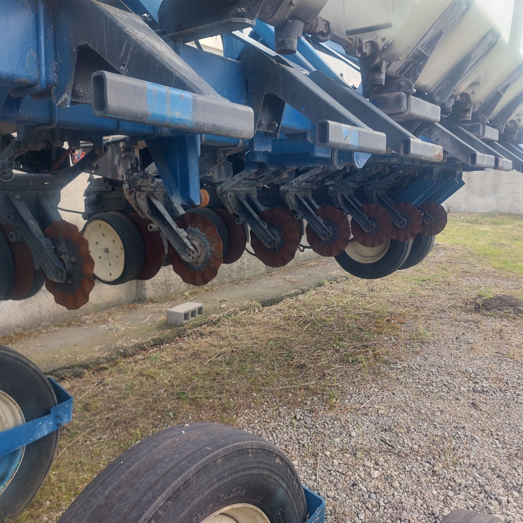 Сівалка сеялка Kinze 3600 2013р з рідкими  та сухими добривами