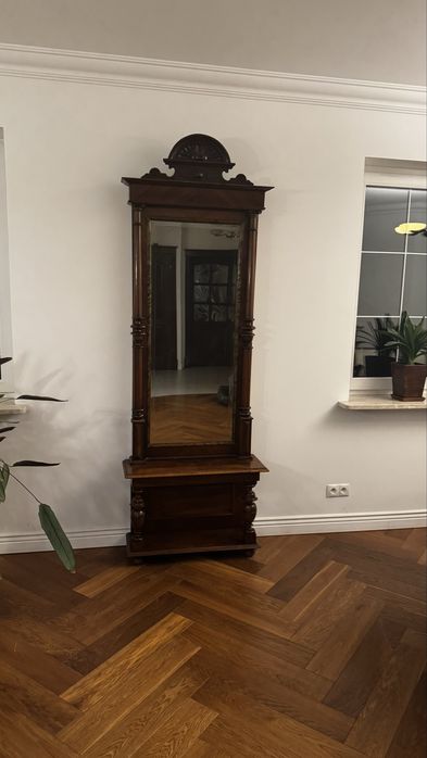 Eleganckie lustro eklektyczne – antyk, drewno, ręcznie rzeźbione