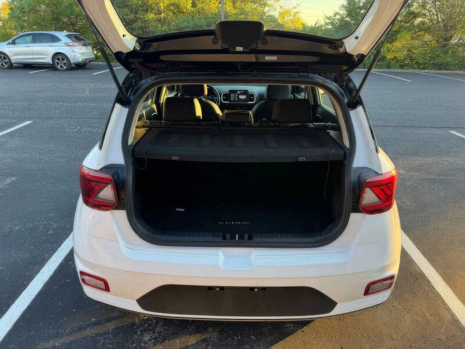 Hyundai Venue Limited      2024