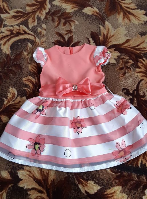 Літнє святкове плаття сукня для дівчинки 80 розмір