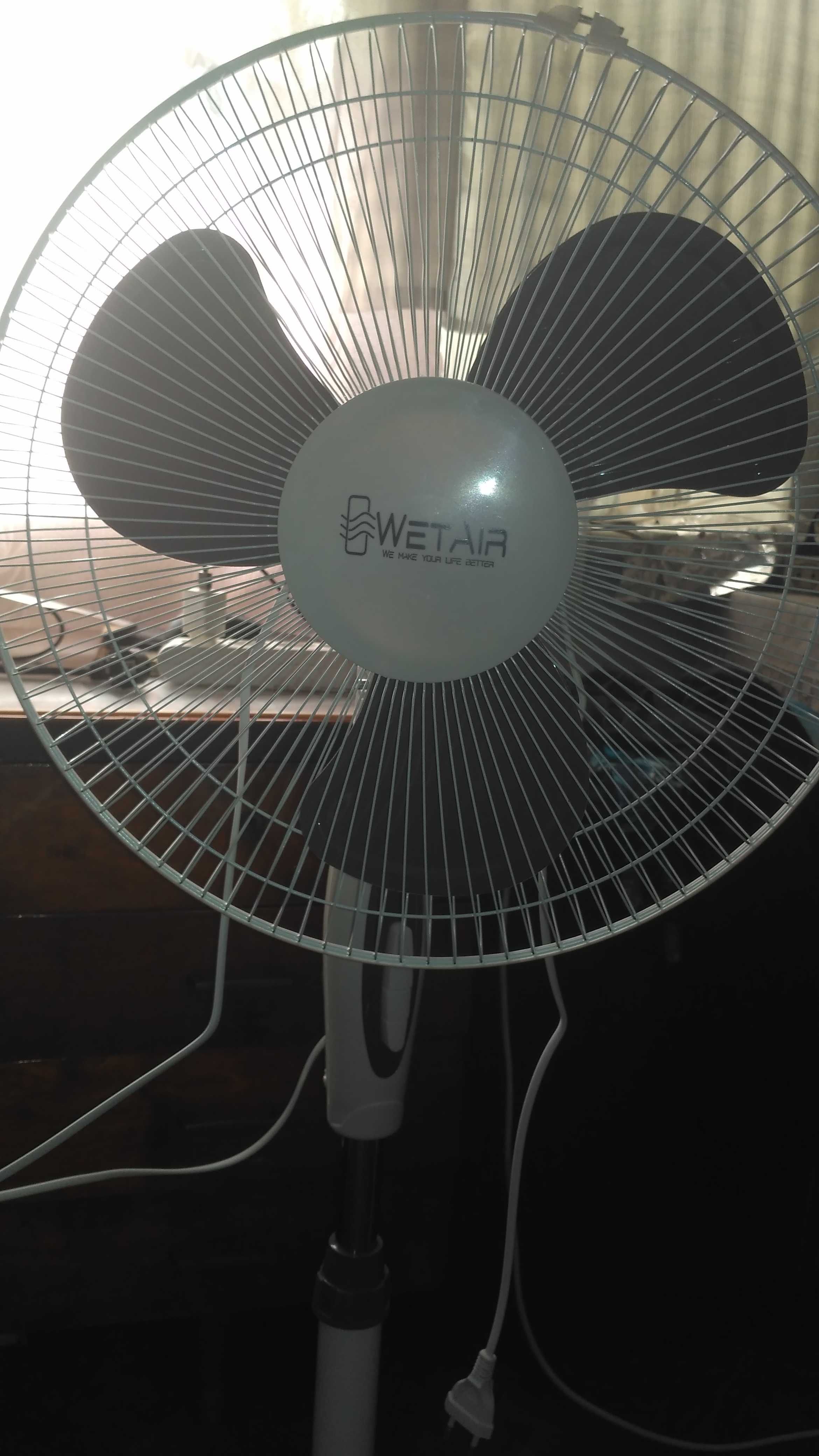 Вентилятор Напольный фирмы  Wetair  почти новый