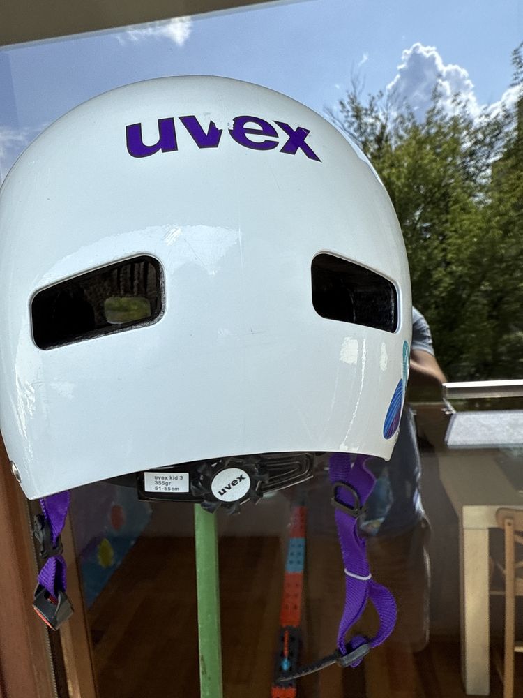 Kask UVEX Kid 3 ma rower lub rolki