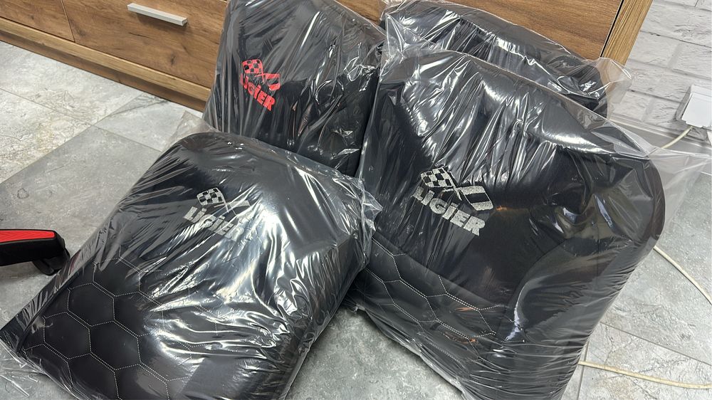 Ligier Ixo JS pokrowce na Fotel Fotele Dywaniki Unikatowe