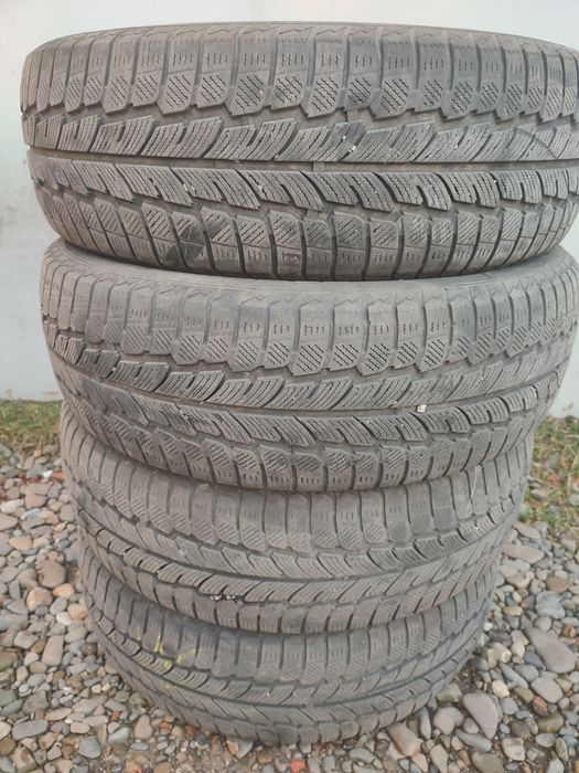 Зимова гума 216 65 r16