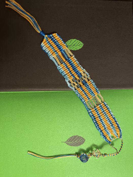 Закладка в книгу макраме ялинка макраме