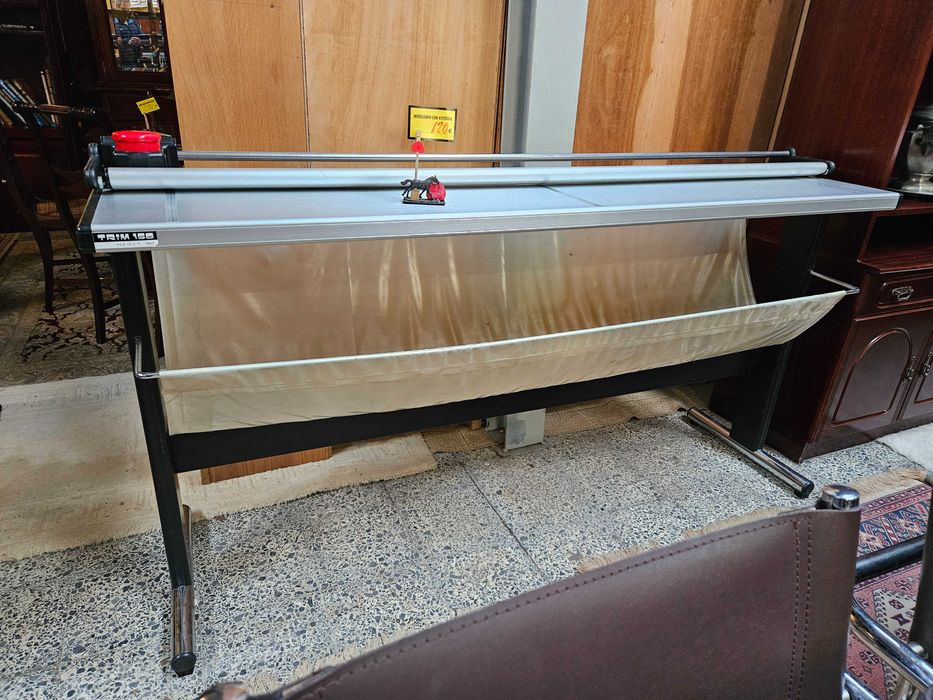 Guilhotina manual - Bom estado geral