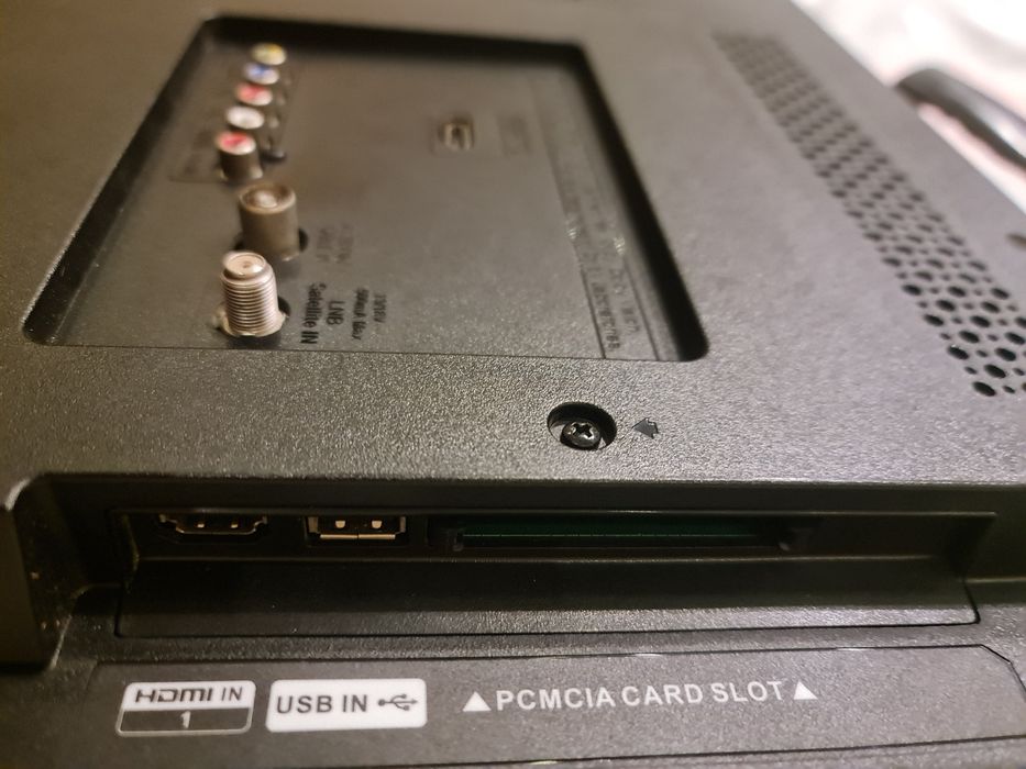 TV LG 32LJ500V z tuner DVDT-2